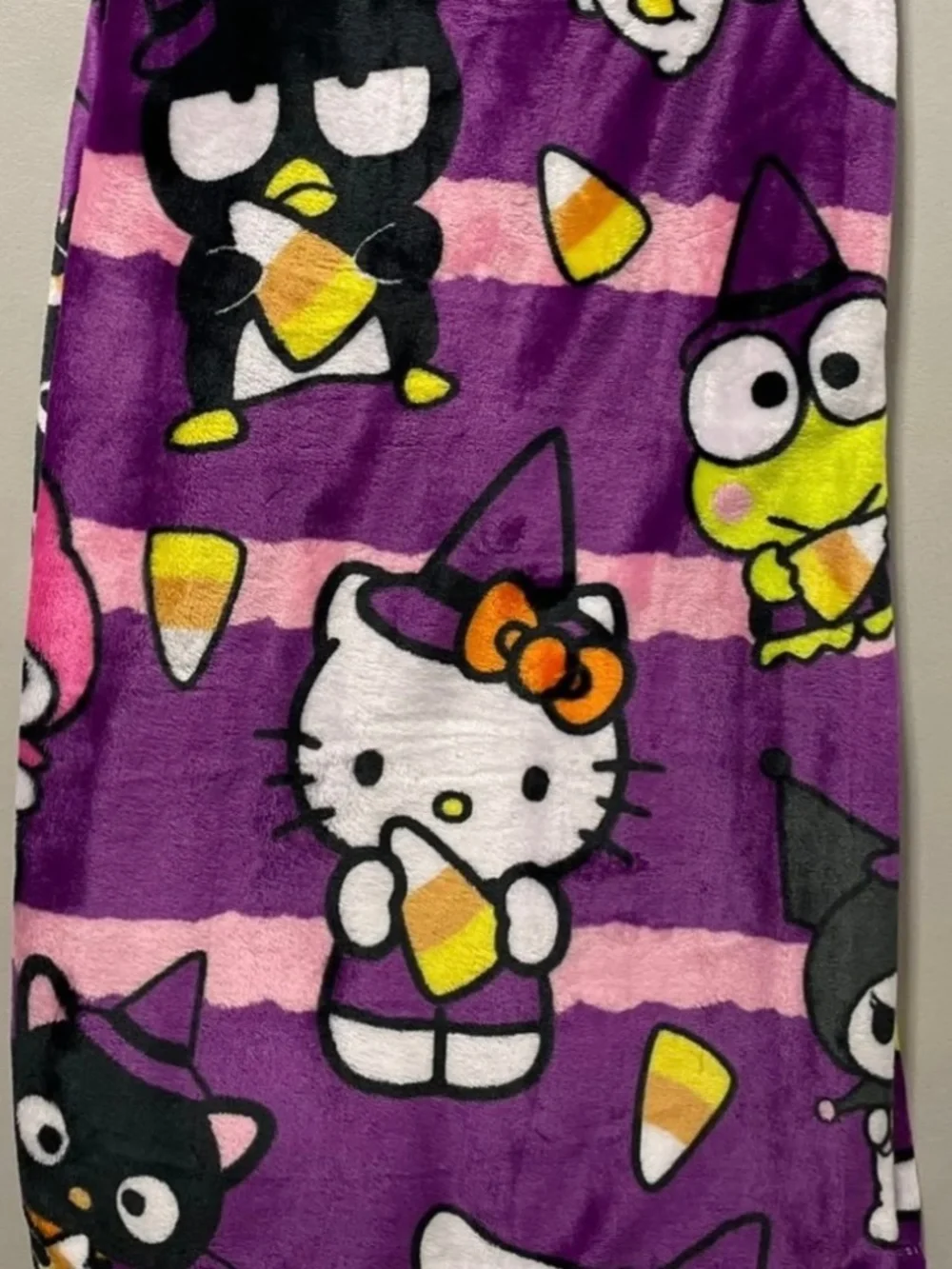 NEW! Halloween Hello Kitty & Friends Plush Throw Blanket